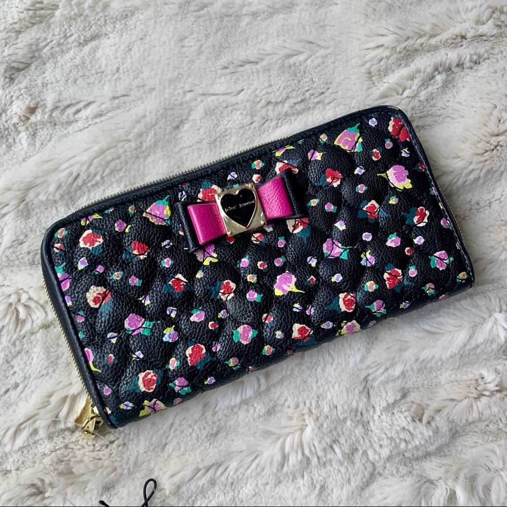 Floral print wallet